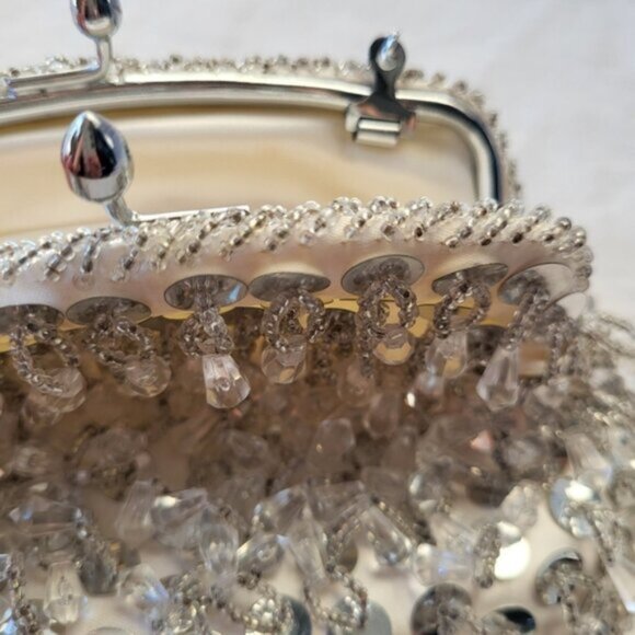 Vintage Glittery Silver Sequins Beaded Satin Evening Purse Clutch - Picture 7 of 8